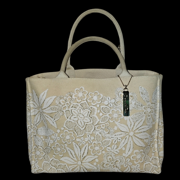 Oscar De La Renta Limited edition Neiman Marcus X Target collection tote. - Picture 1 of 4